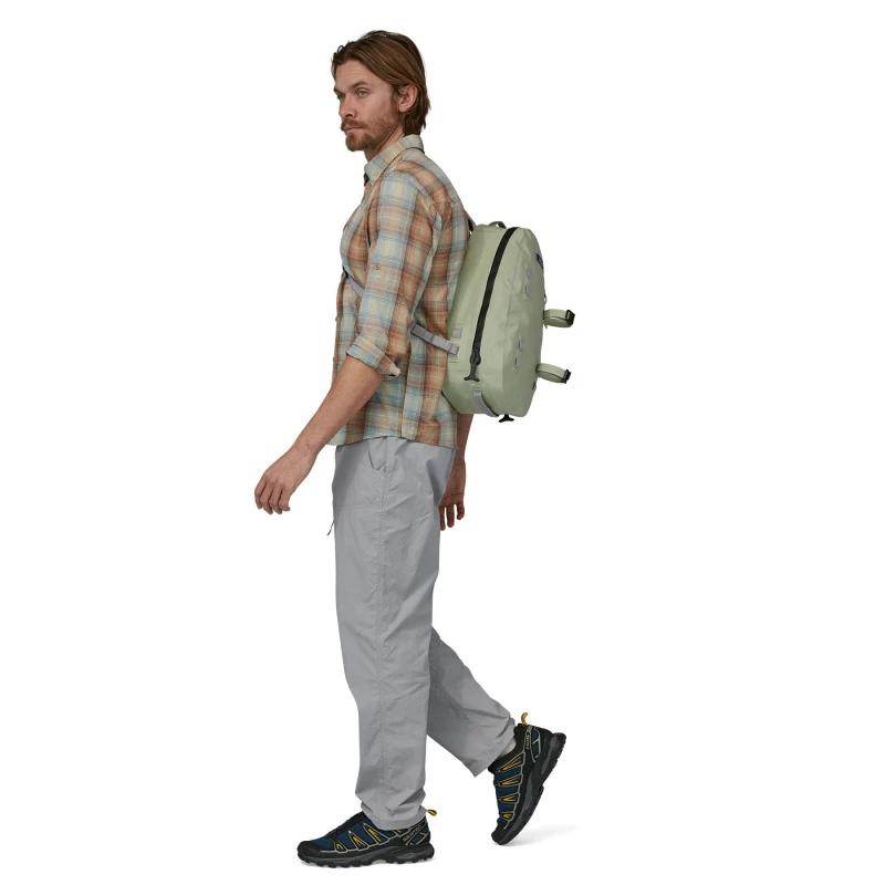 Patagonia Guidewater Sling 15L Salvia Green 5 Patagonia Guidewater Sling 15L Salvia Green - Image 5